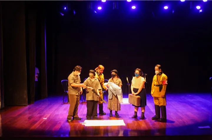 Peça 'A Menina que Roubava Livros'