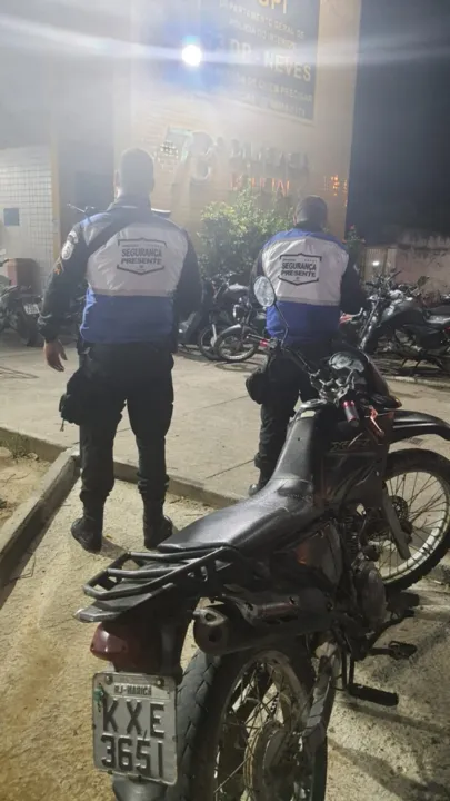  condutor da moto foi autuado por receptação e está preso