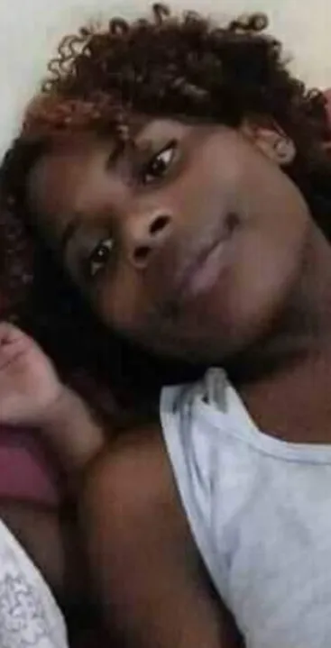 A família busca informações sobre a jovem
