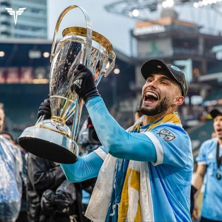 Valentín Castellanos após conquista da MLS Cup