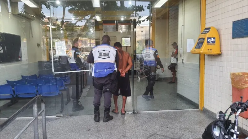 O acusado permanece detido e segue à disposição da Justiça