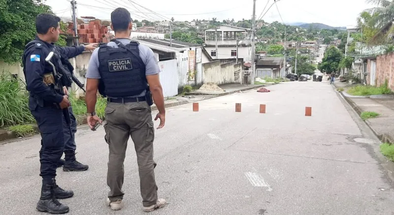 Criminosos tentaram fugir do cerco