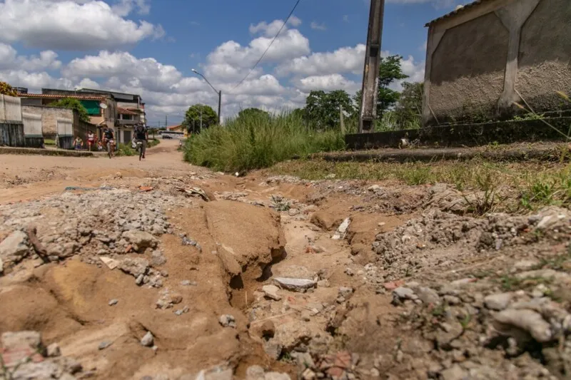 Moradores sofrem há mais de 20 anos com os problemas