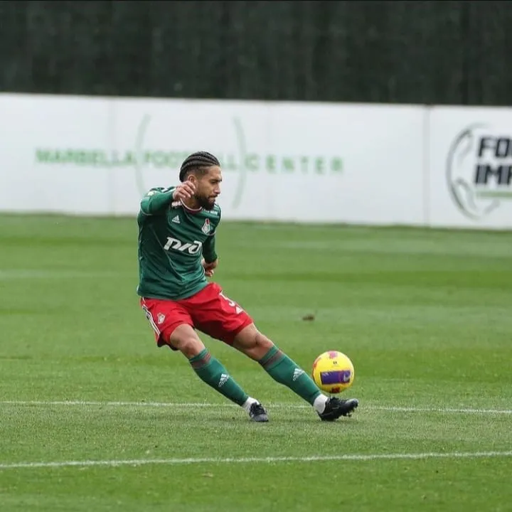 Pablo Castro em partida pelo Lokomotiv Moscou, da Rússia
