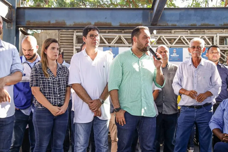 Evento contou com a participação do prefeito, do governador, secretários e deputados