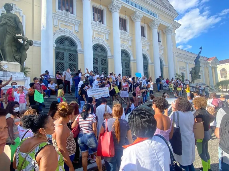 Um ato anterior ocorreu na Câmara de Vereadores de Niterói
