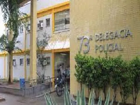 Os policiais foram alertados por populares quando realizavam diligências nas proximidades do estabelecimento