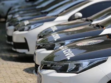 Até o momento, um dos acusados pelo crime foi capturado e dois homens foram presos em flagrante