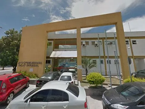 Contra ela foi cumprido um mandado de prisão condenatória