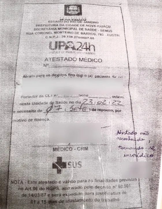 A mulher apresentou o atestado logo depois de saber da escala de carnaval