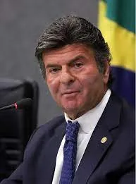 Fux restabeleceu o passaporte da vacina na cidade do Rio