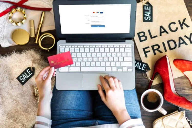 Black friday: compras pela internet são cada vez mais a preferência dos consumidores