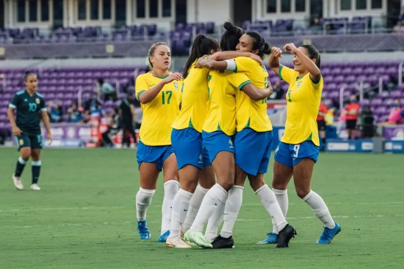 Imagem ilustrativa da imagem Olimpíadas: Seleção feminina empata com Holanda em 3x3