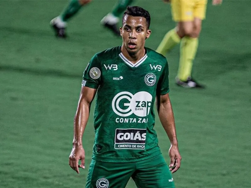 Breno, de 21 anos, pode ser um dos reforços do Alvinegro