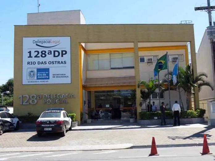 A situação foi registrada na 128ª DP (Rio das Ostras)