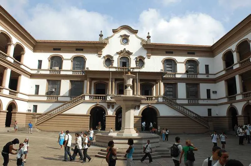 O retorno presencial das atividades acadêmicas e administrativas deverá seguir as diretrizes do Plano Emergencial de Protocolos do CPII