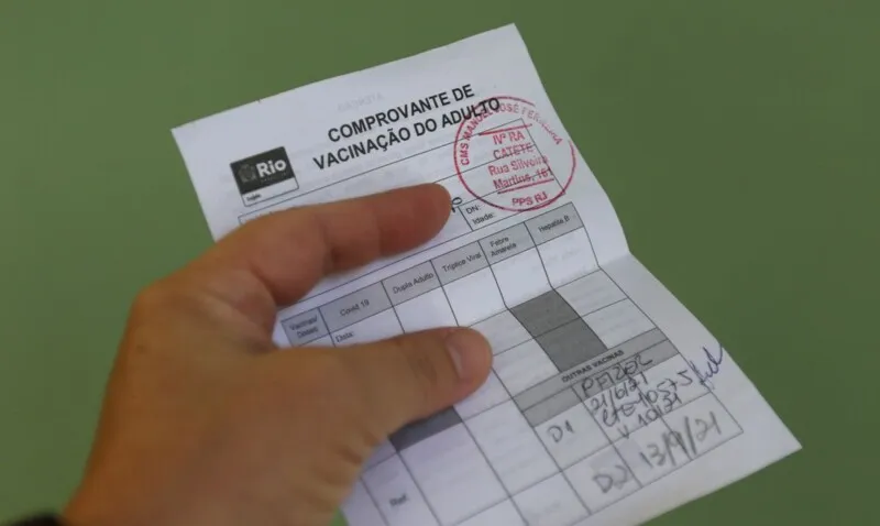 Comprovante de vacina está disponível para quem usou a intercambialidade 