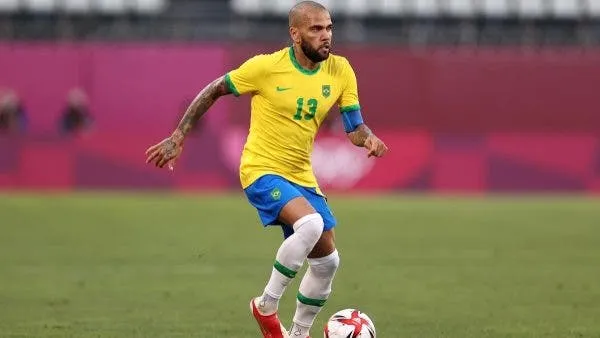 Pai e filho entraram com uma ação contra o jogador 