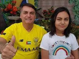 Jair Bolsonaro e sua filha Laura Bolsonaro