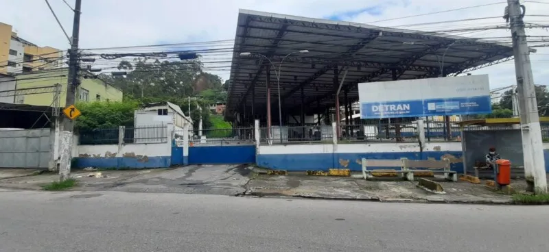 Usuários com agendamento foram pegos de surpresa quando chegaram à unidade