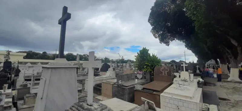 Nem o tempo chuvoso impediu o dia de homenagens