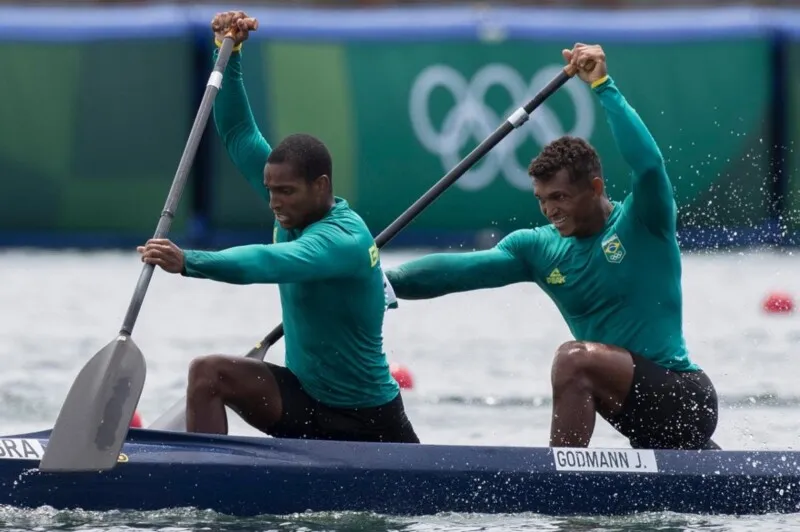 Dupla brasileira venceu sua bateria das quartas de final no C2 1.000m no Sea Forest Waterway, em Tóquio