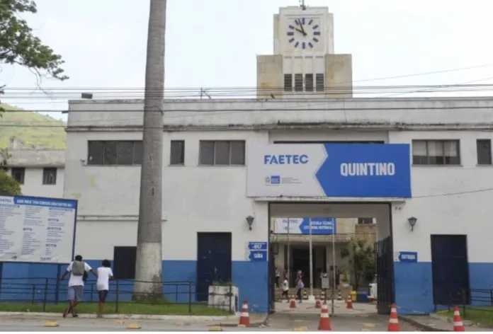  É preciso que o candidato verifique sua situação no site da Faetec