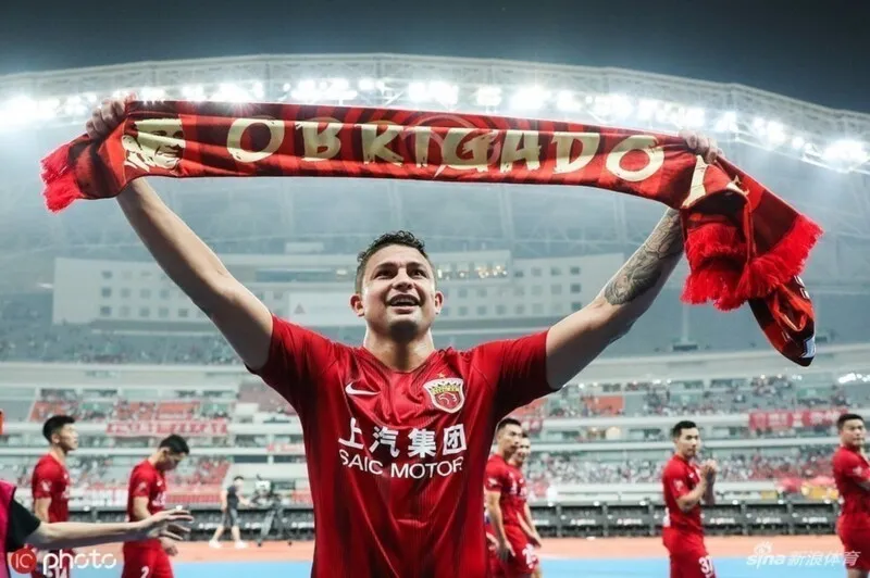 Elkeson atuou no futebol chinês por 9 anos