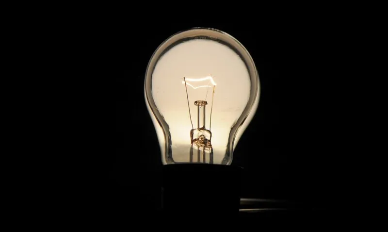 A cobrança extra será feita até 30 de abril de 2022 e encarecerá a conta de energia, em média, em 6,78%