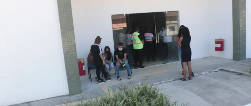 Mulher morta pelo ex-marido é sepultada em Maricá