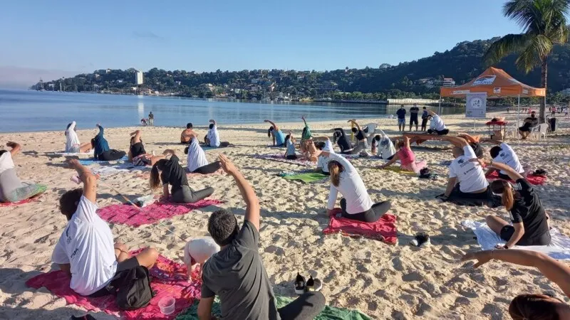 As aulas de pilates e ioga acontecem a cada 15 dias