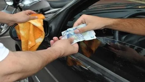 O caso foi registrado na 76º DP de Niterói.