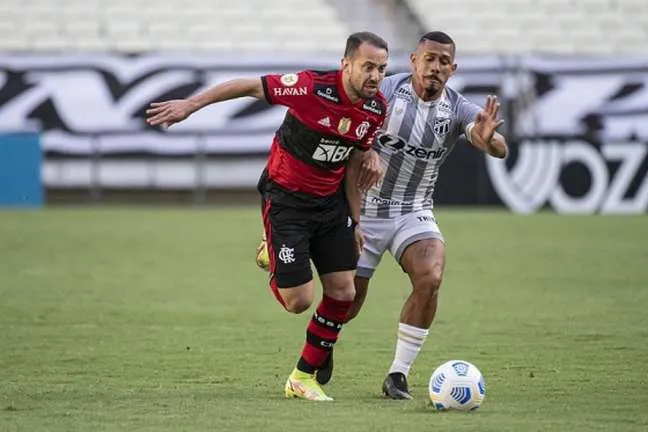 No primeiro turno, no Castelão, Flamengo e Ceará empataram por 1 a 1 