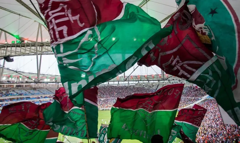 O técnico Abel Braga escalou uma equipe mista para enfrentar o Volta Redonda