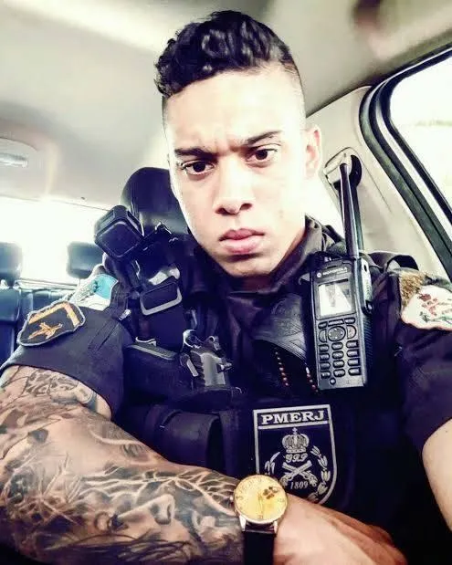 Ele é conhecido nas redes sociais