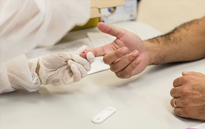  O teste rápido está disponível apenas no Centro de Triagem no Zé Garoto