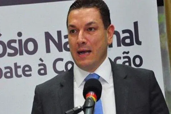 Maiurino tem costume de tirar do cargo aqueles que não se adequam ao seu modelo de trabalho