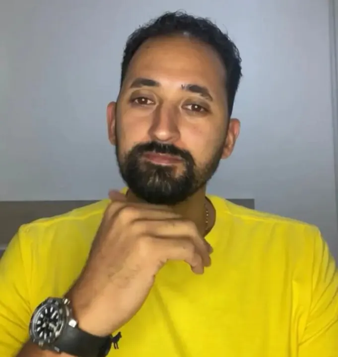 Jogador postou vídeo nesta quarta-feira dizendo que seguirá "defendendo o que acredita"