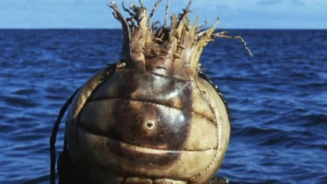 A bola fez companhia ao personagem de Tom Hanks que ficava isolado em uma ilha