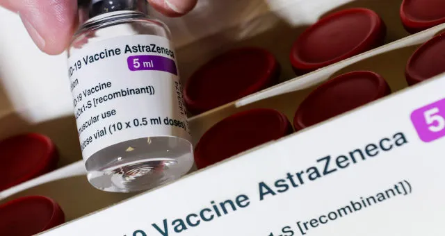 Lote com mais de 2 milhões doses da AstraZeneca chegou em Viracopos