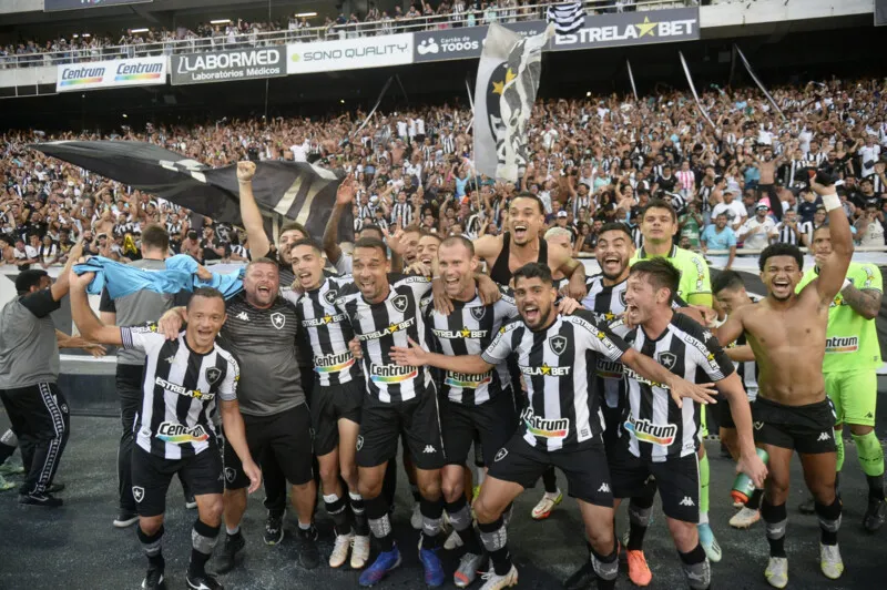 Alvinegro está agora na Série A e tem vaga garantida na Copa do Brasil 2022