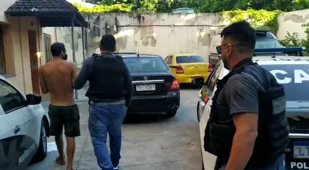 Prisão aconteceu às 6h da manhã desta terça-feira (25)