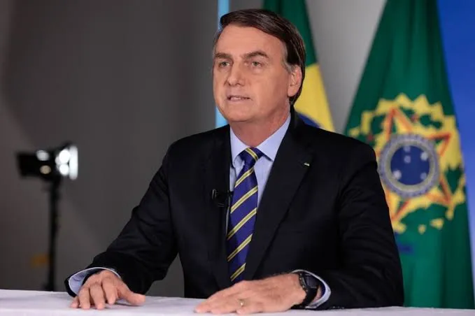 Bolsonaro havia dito no domingo que conversou com Putin