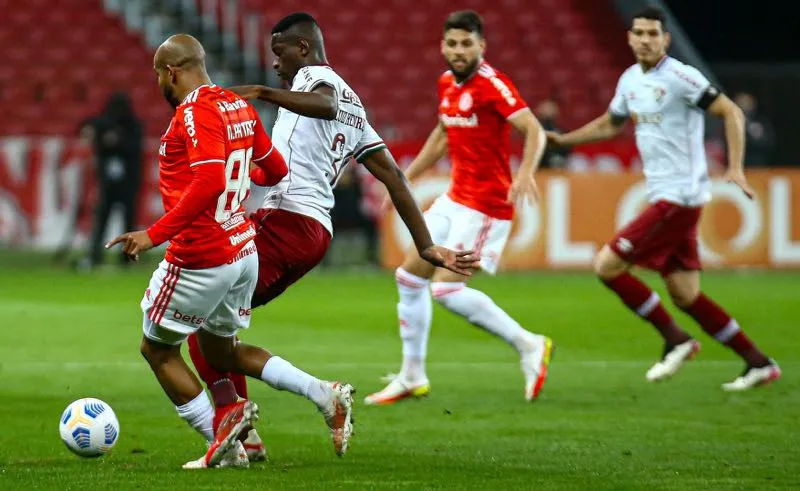 No primeiro turno, no Beira-Rio, o Inter bateu o Fluminense por 4 a 2