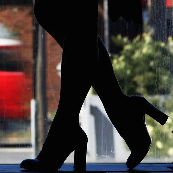 Esquema de prostituição na França é desmantelado pela Polícia