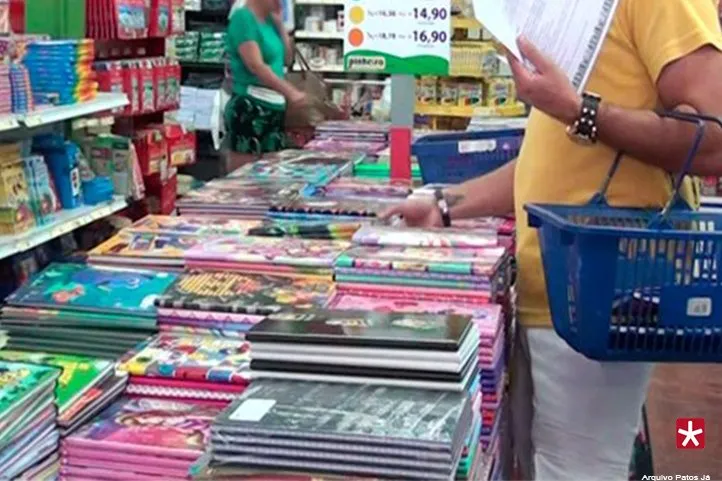 Compra de material escolar