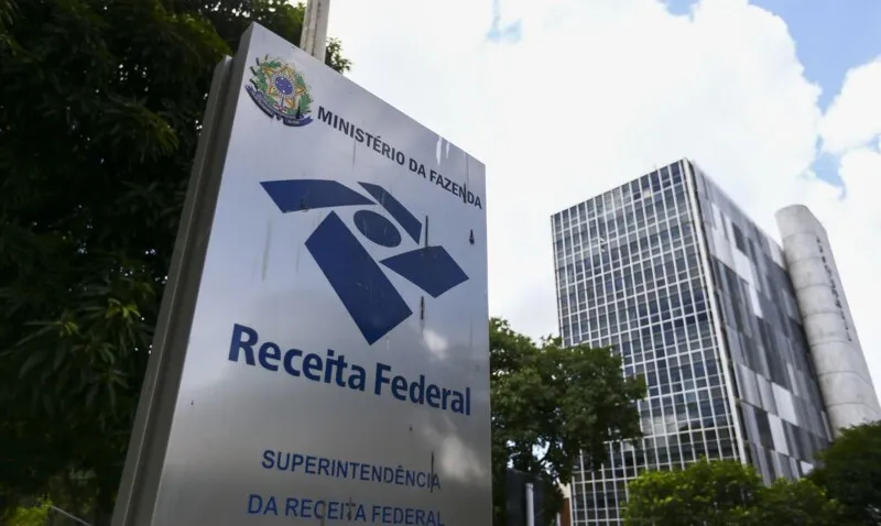 Esse lote contempla também restituições residuais de exercícios anteriores