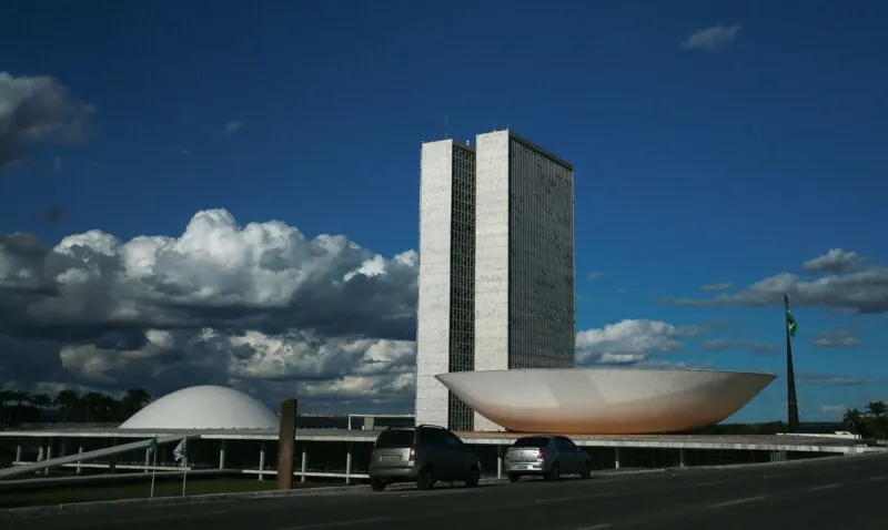 Novo sistema de governo é discutido no Congresso Nacional