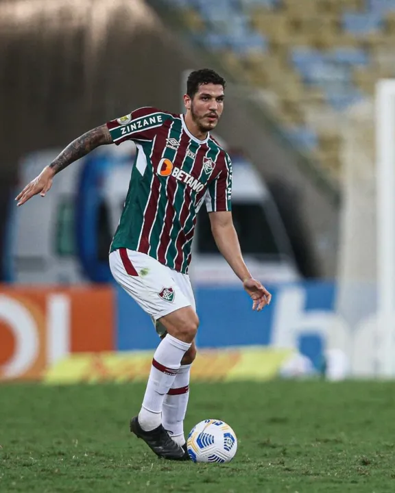 Zagueiro segue em tratamento após exame detectar lesão na coxa esquerda