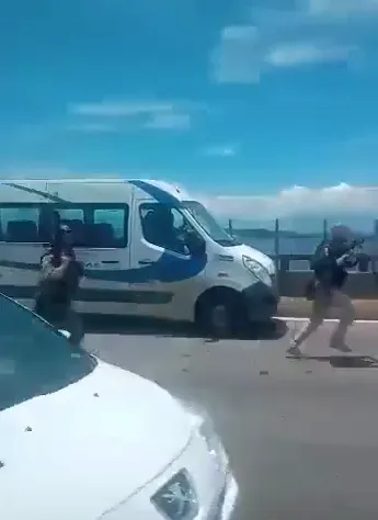 Operação conta com presença da PM e PRF
